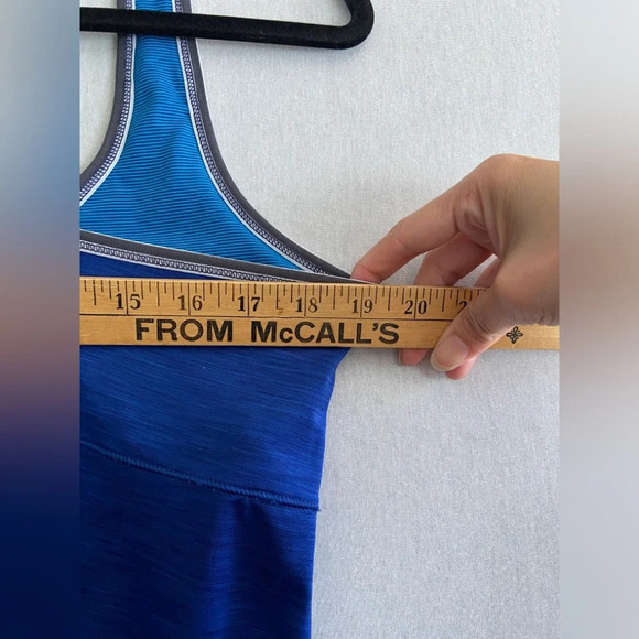 Lole braided T back athletic tank top with shelf bra  Sz L - Picture 10 of 10